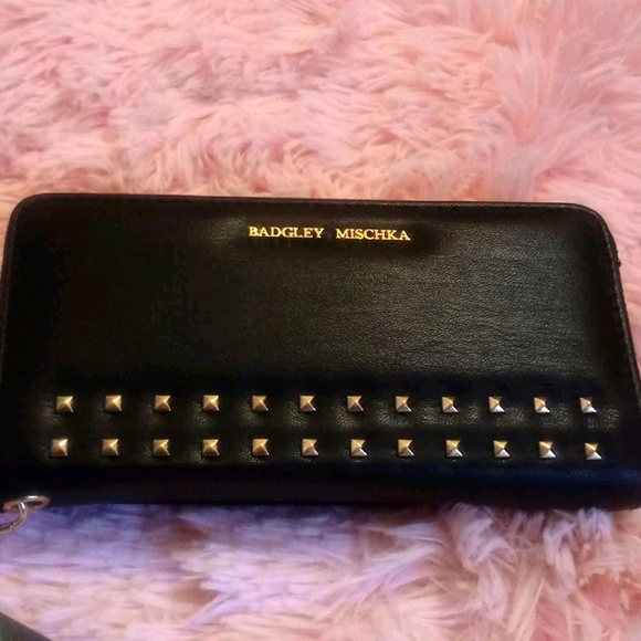 Badgley Mischka Wallet - Picture 2 of 5